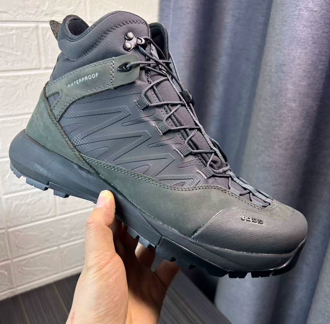 High Top Hiking Leather Shoes  - đánh giá và giá Hunting Outdoor Brand